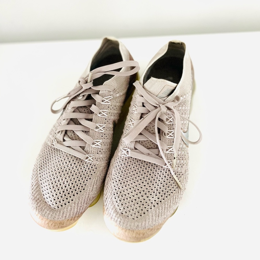 Nike Air Vapormax Flyknit sneakers - Picture 4 of 10